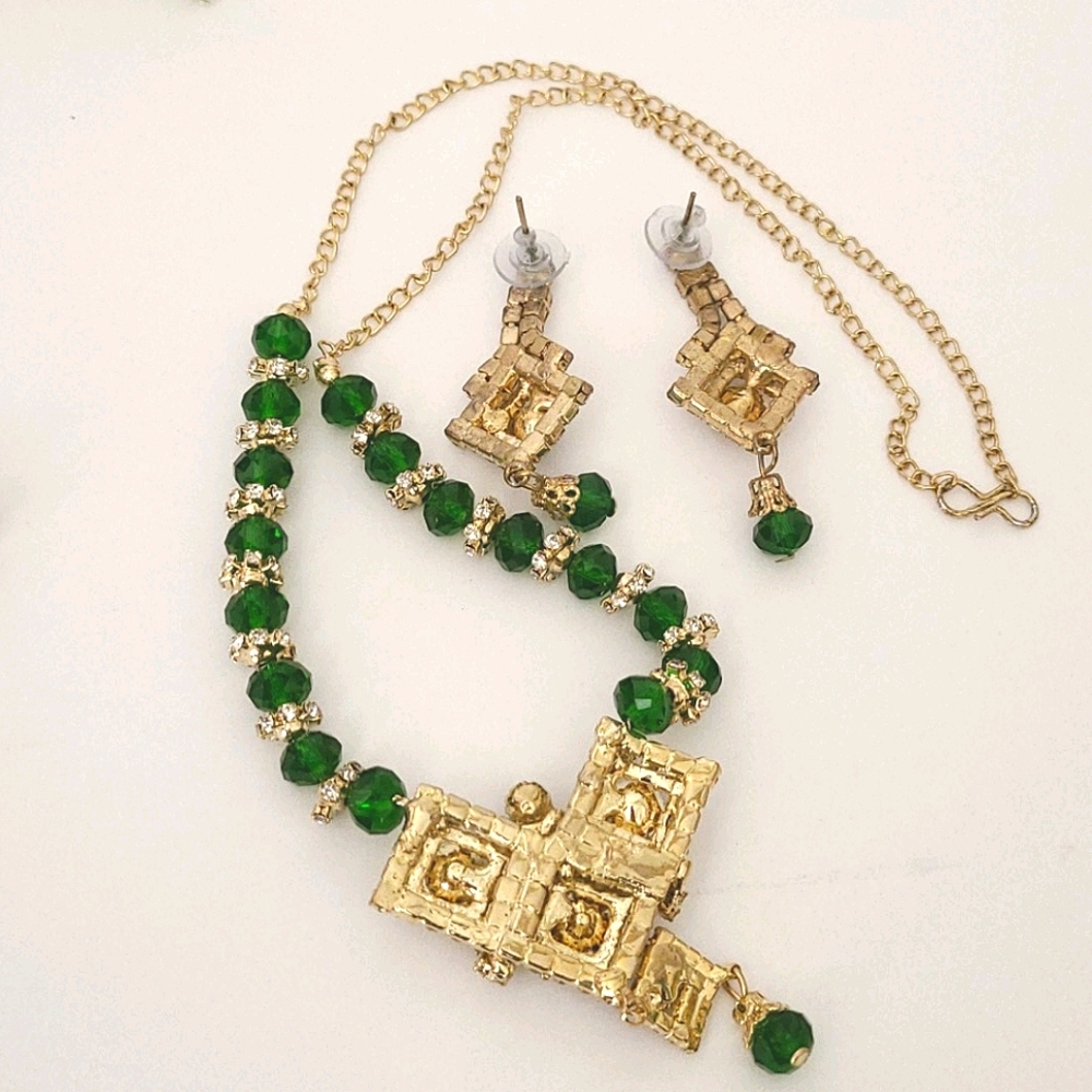 Necklace Set NIB - Picture 6 of 10